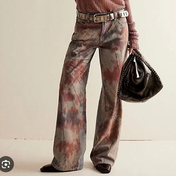 NWT Free People We The Free Aurora Mid Rise Flare 24 - Picture 1 of 10